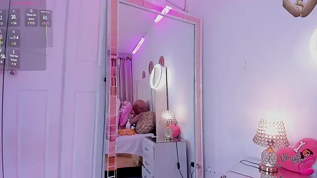 Snapshot of CoralHarmon chatting on 10/11/25, 10:41 CoralHarmon online show from 10/11/25, 10:41