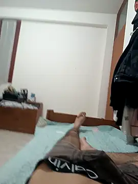 Snapshot of Loytder chatting on 04/01/26, 03:51 Loytder online show from 04/01/26, 03:51