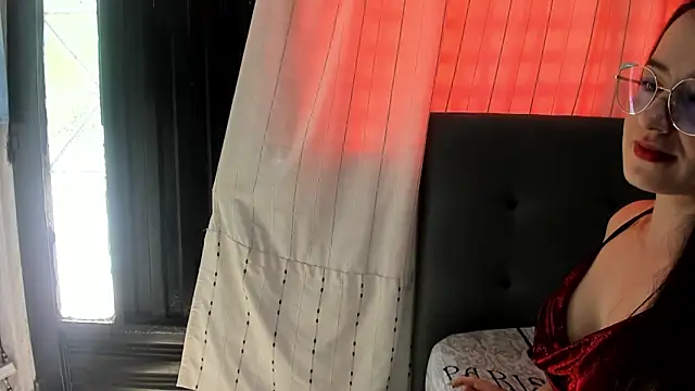 angela nix online show from 11/01/25, 03:14