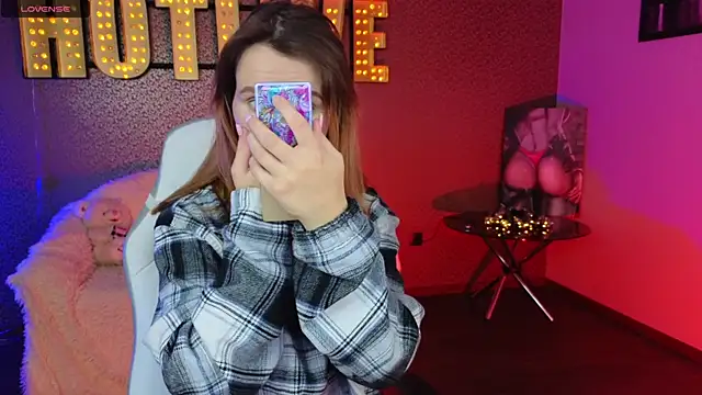 AliceBYKiss online show from 12/09/24, 03:33