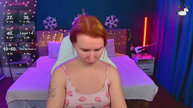 AliceBYKiss online show from 01/06/26, 06:55