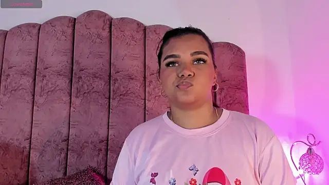 Carolina Evanss online show from 12/21/25, 03:46