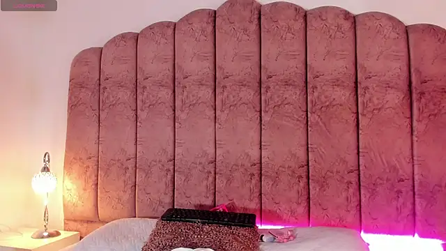 Carolina Evanss online show from 01/18/26, 03:43