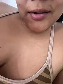 kiyomi-amour online show from 12/27/24, 12:18