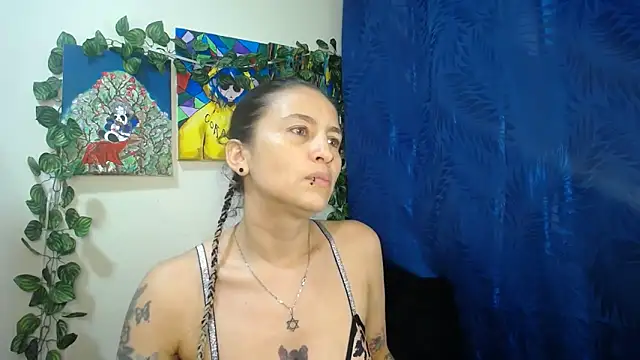 Leyla Horny Bg online show from 05/03/26, 01:00