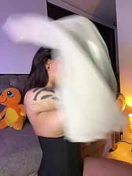 alessia iris19 online show from 02/06/25, 03:27