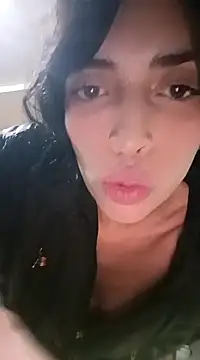 Snapshot of dholcee chatting on 12/31/24, 03:12 dholcee online show from 12/31/24, 03:12