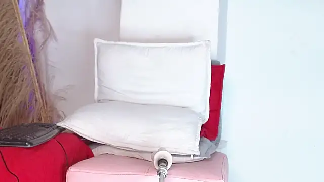 ViolettBrowns online show from 09/13/25, 01:11