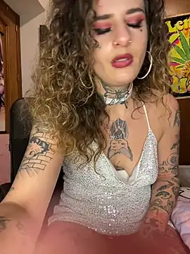 BlazyKitsune- online show from 03/01/25, 11:47