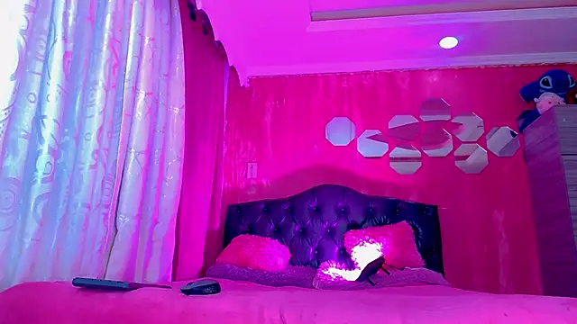 TiffanyMackensyy online show from 03/12/26, 01:45