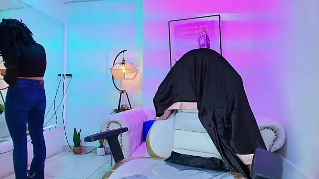 Theia moon online show from 01/24/25, 12:41