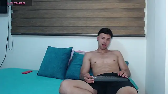 AshleyandTyler online show from 01/23/25, 12:14