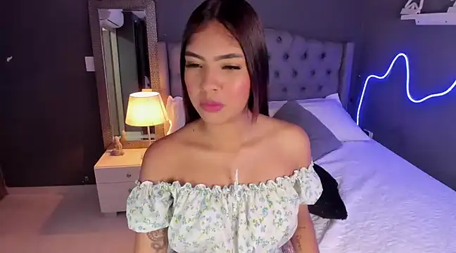 Snapshot of MadyLust chatting on 01/31/25, 07:50 MadyLust online show from 01/31/25, 07:50