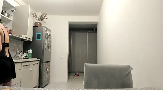 bbruneta37 online show from 02/04/25, 04:37