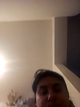 bbruneta37 online show from 12/22/25, 01:19