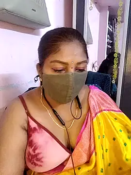 RomeoJuliet345 online show from 04/01/26, 04:35