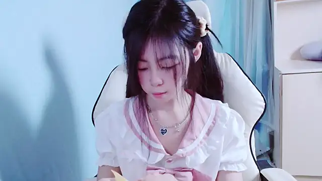 xiyao1314 online show from 10/31/25, 03:29