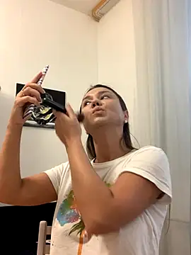 MiraMiss online show from 11/25/25, 08:25