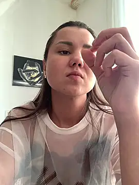 MiraMiss online show from 03/18/26, 07:33