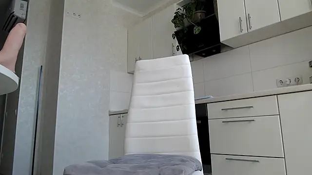 KissMyVibe online show from 06/08/26, 12:16
