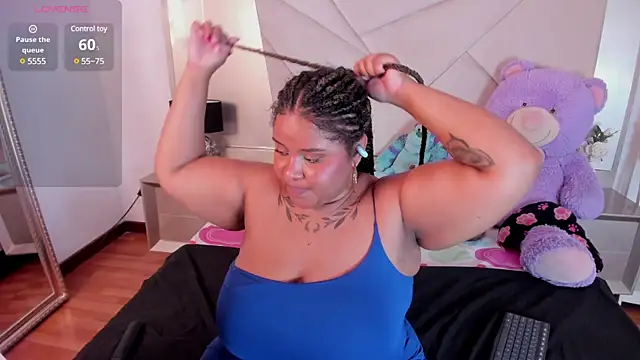 Snapshot of RAVENDIPAUL chatting on 12/13/24, 11:17 RAVENDIPAUL online show from 12/13/24, 11:17