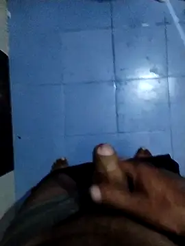 Snapshot of Noname333u chatting on 10/19/25, 07:53 Noname333u online show from 10/19/25, 07:53