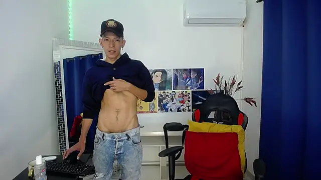 Snapshot of Favel_Gomez7 chatting on 03/17/25, 10:06 Favel Gomez7 online show from 03/17/25, 10:06