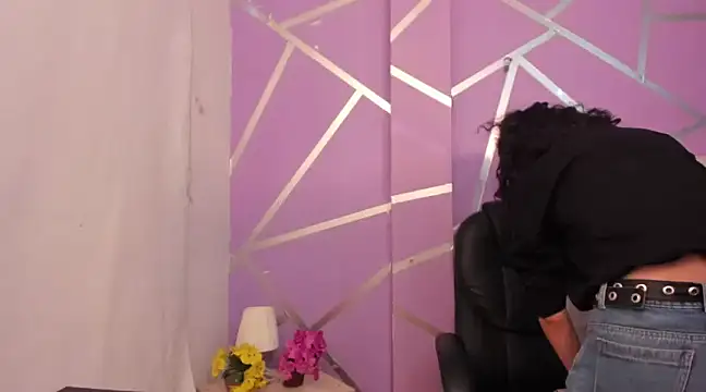 Queenjenn   online show from 02/16/25, 07:49