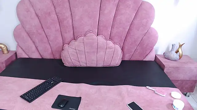 Candy Bony online show from 01/04/25, 06:51