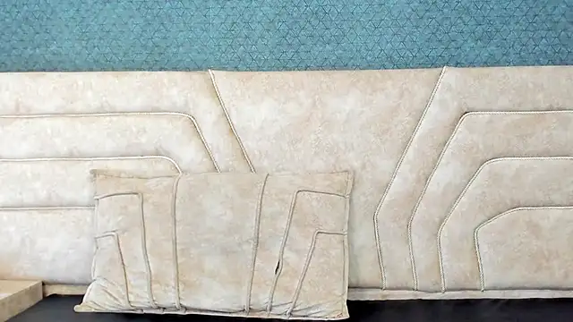 Candy Bony online show from 01/14/25, 07:11