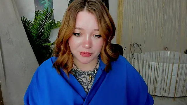 MoonLghte online show from 02/04/25, 08:06