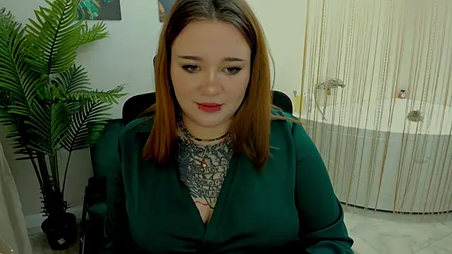 MoonLghte online show from 02/12/25, 10:37