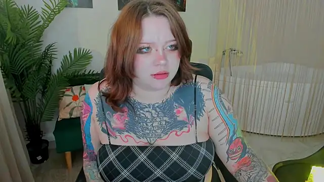 MoonLghte online show from 03/31/26, 03:30