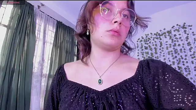 Noellesable online show from 01/24/25, 06:14