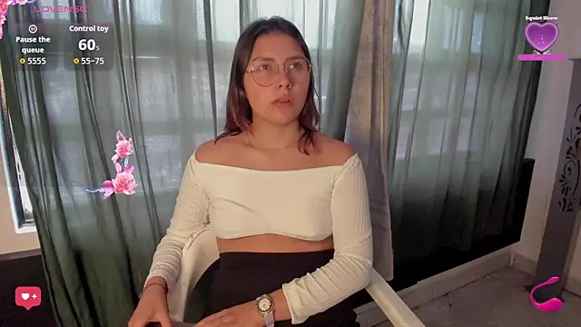 Noellesable online show from 09/23/25, 05:27