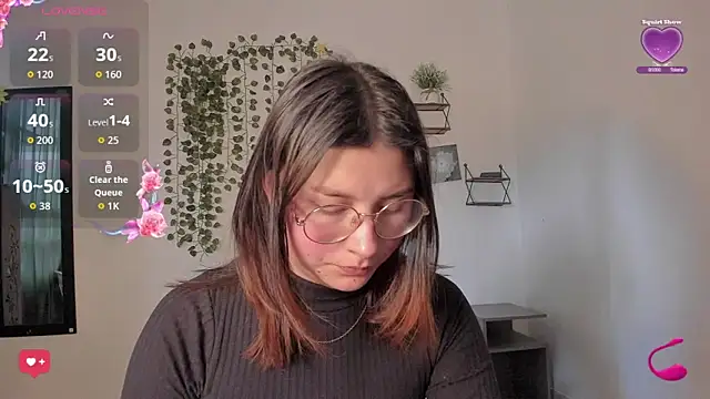 Noellesable online show from 09/26/25, 05:17