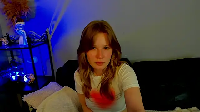 Snapshot of EvaStevs chatting on 12/08/24, 07:54 EvaStevs online show from 12/08/24, 07:54