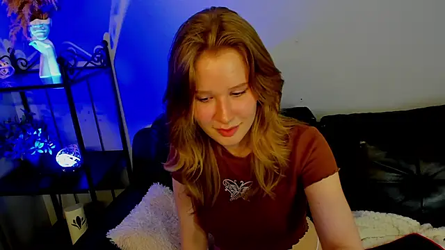 Snapshot of EvaStevs chatting on 12/12/24, 11:25 EvaStevs online show from 12/12/24, 11:25