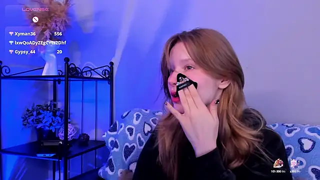 Snapshot of EvaStevs chatting on 01/25/25, 04:13 EvaStevs online show from 01/25/25, 04:13