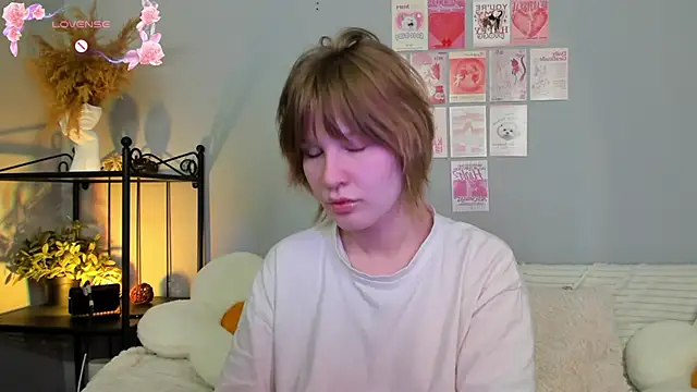 Snapshot of EvaStevs chatting on 03/09/25, 12:09 EvaStevs online show from 03/09/25, 12:09