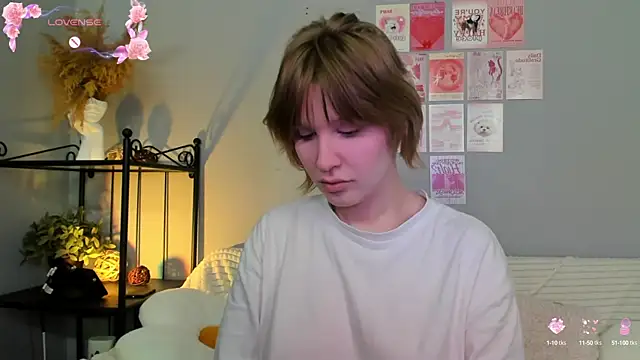 Snapshot of EvaStevs chatting on 03/09/25, 04:44 EvaStevs online show from 03/09/25, 04:44