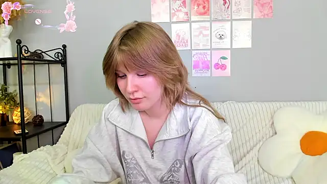 Snapshot of EvaStevs chatting on 03/14/25, 02:53 EvaStevs online show from 03/14/25, 02:53