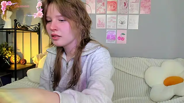 Snapshot of EvaStevs chatting on 03/15/25, 02:45 EvaStevs online show from 03/15/25, 02:45