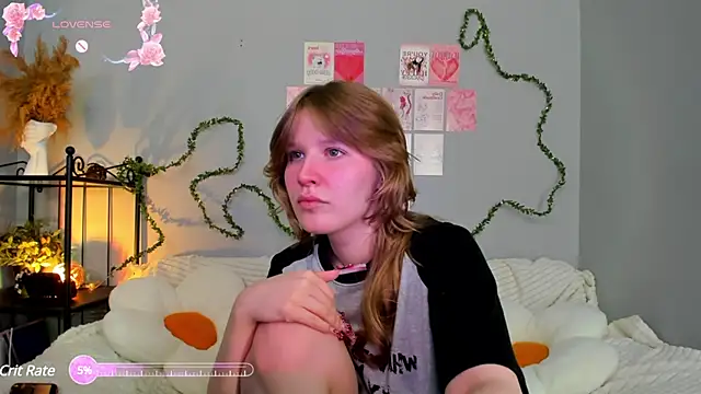 Snapshot of EvaStevs chatting on 03/22/25, 09:42 EvaStevs online show from 03/22/25, 09:42