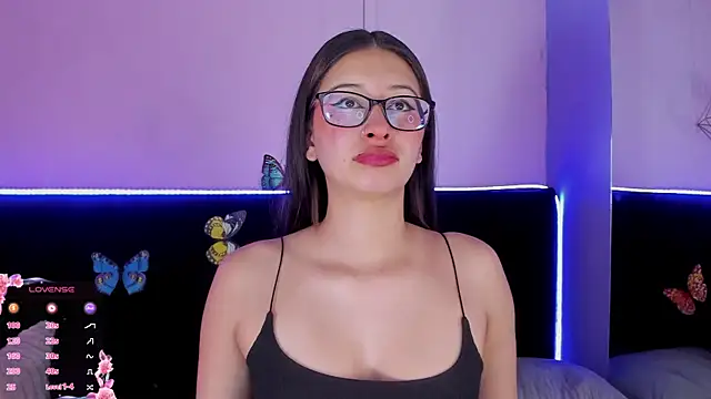 Anastasia Whitee online show from 12/14/25, 03:12