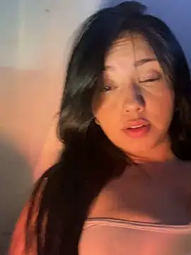 sweet kitty0110 online show from 01/24/25, 06:46