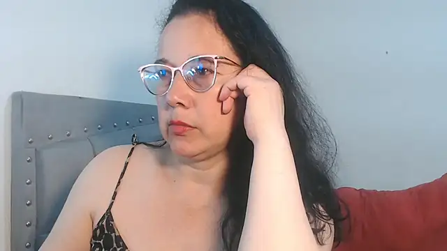 maturepriscila online show from 09/09/25, 03:22