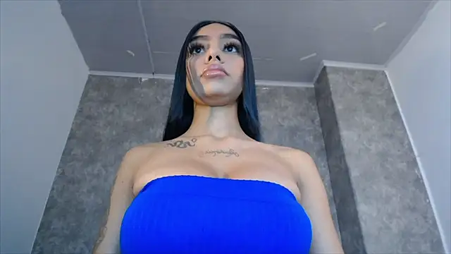 Tiffanny online show from 01/04/25, 01:21