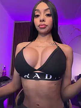 Tiffanny online show from 04/04/26, 01:08