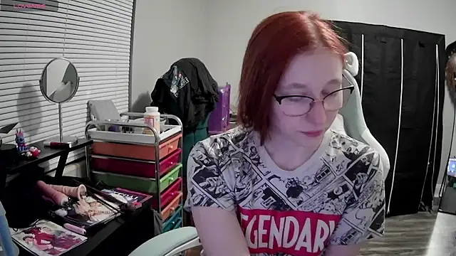 LilyFoxxx online show from 02/05/25, 04:48